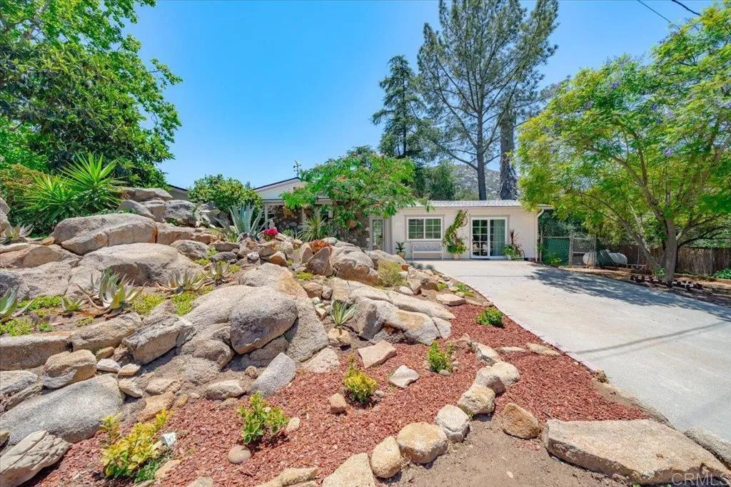 17255 Rockhouse Road, Ramona, CA 92065 - Photo 3 of 36, Ramona, CA