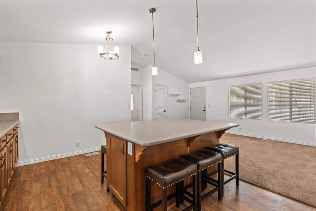 https://cdn.realtyfeed.com/cdn/127/306788724/108d474245af476182cb4d9876ca4223.webp