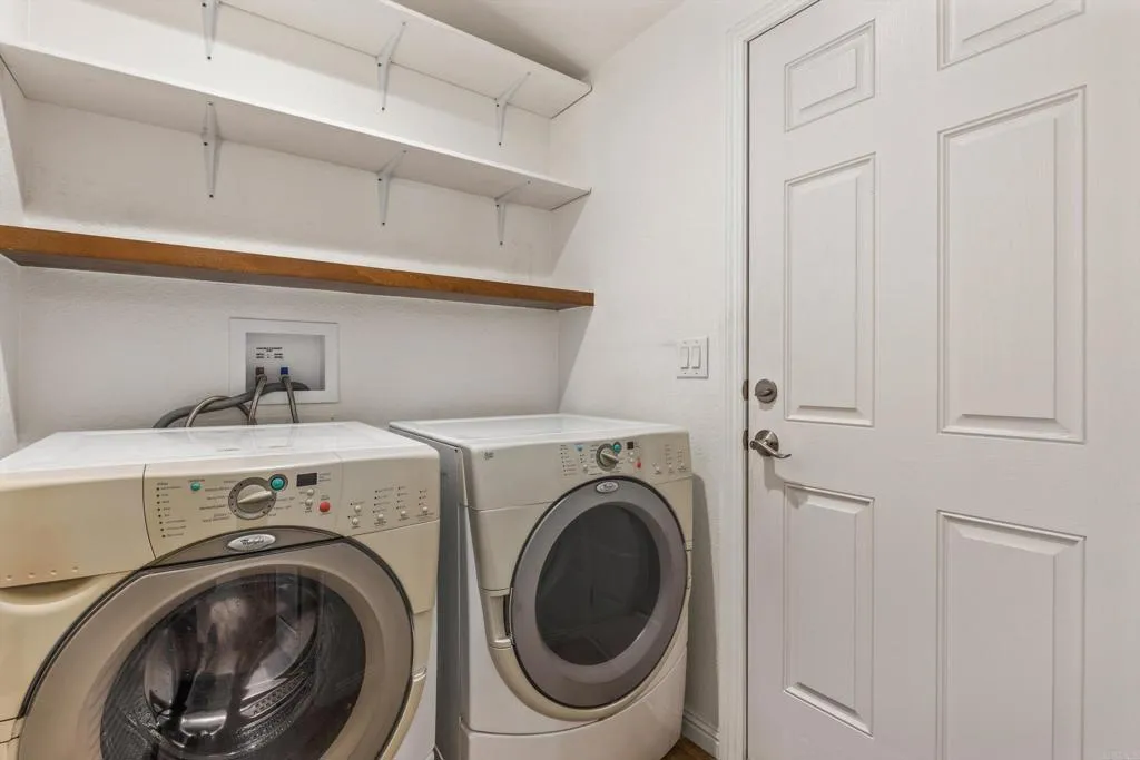 https://cdn.realtyfeed.com/cdn/127/306788724/24ebe73ec82eaa130e8e904cf9560d1e.webp