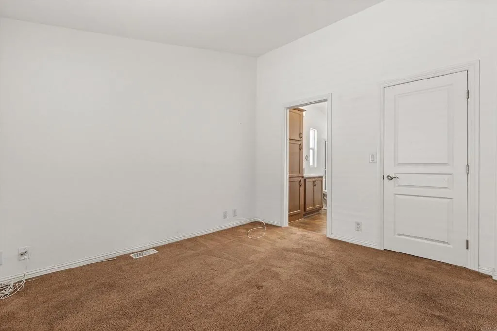 https://cdn.realtyfeed.com/cdn/127/306788724/420a5d77de0ffe004fa46e4fb04b9c37.webp