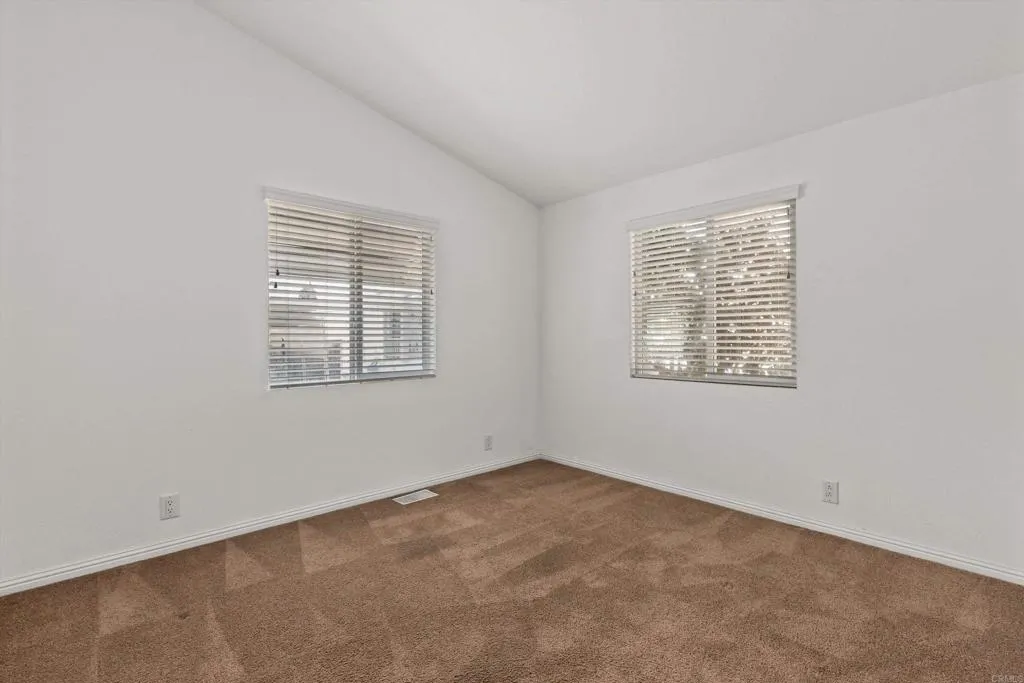 https://cdn.realtyfeed.com/cdn/127/306788724/69807251b52cf852a1076362cba954d4.webp
