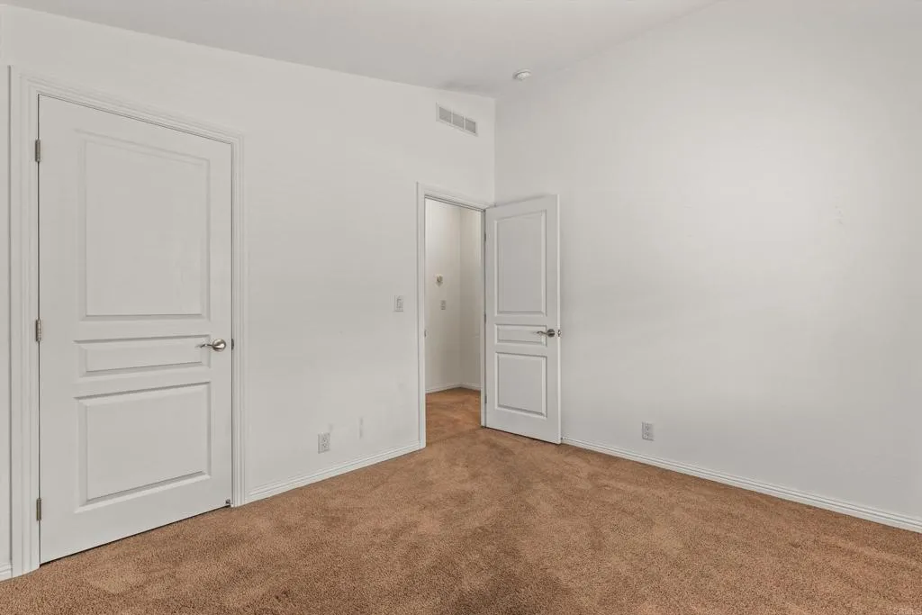 https://cdn.realtyfeed.com/cdn/127/306788724/833082c3329837b0dcfcca0a39779cc1.webp