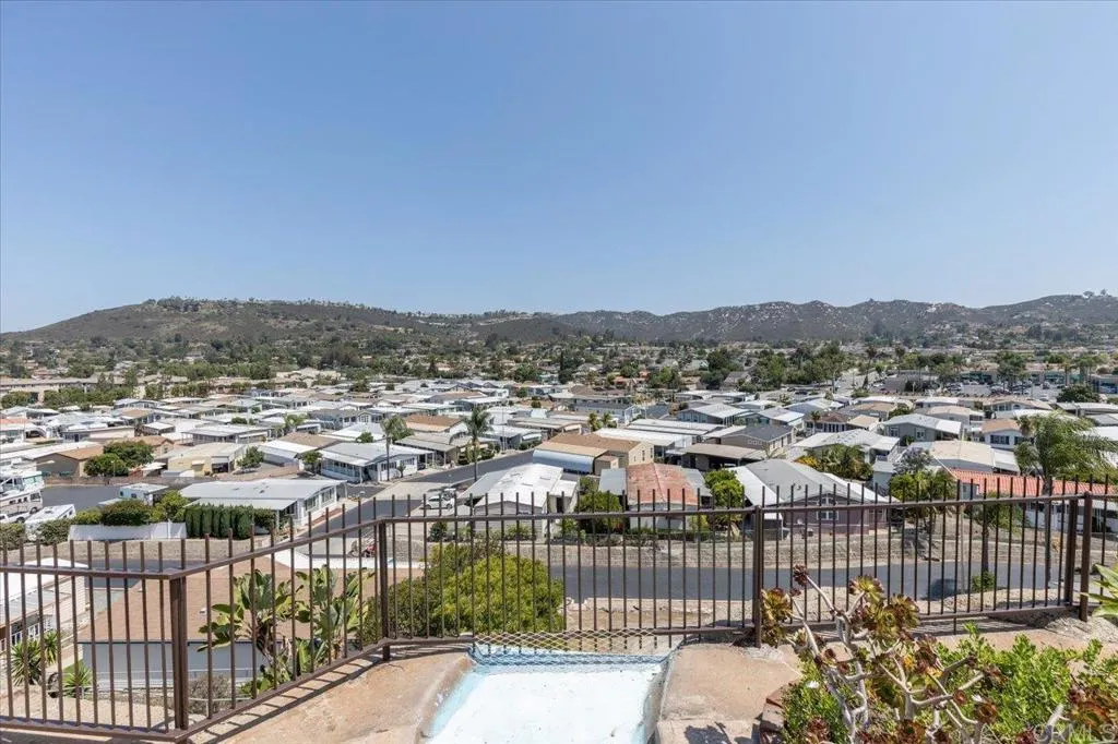 https://cdn.realtyfeed.com/cdn/127/306788724/a732896eb9e7ed9d66e485050c21867f.webp