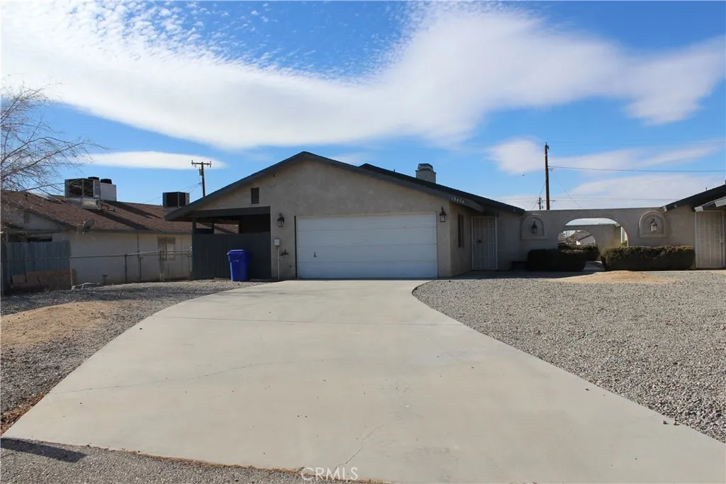 Apple Valley, CA 92308