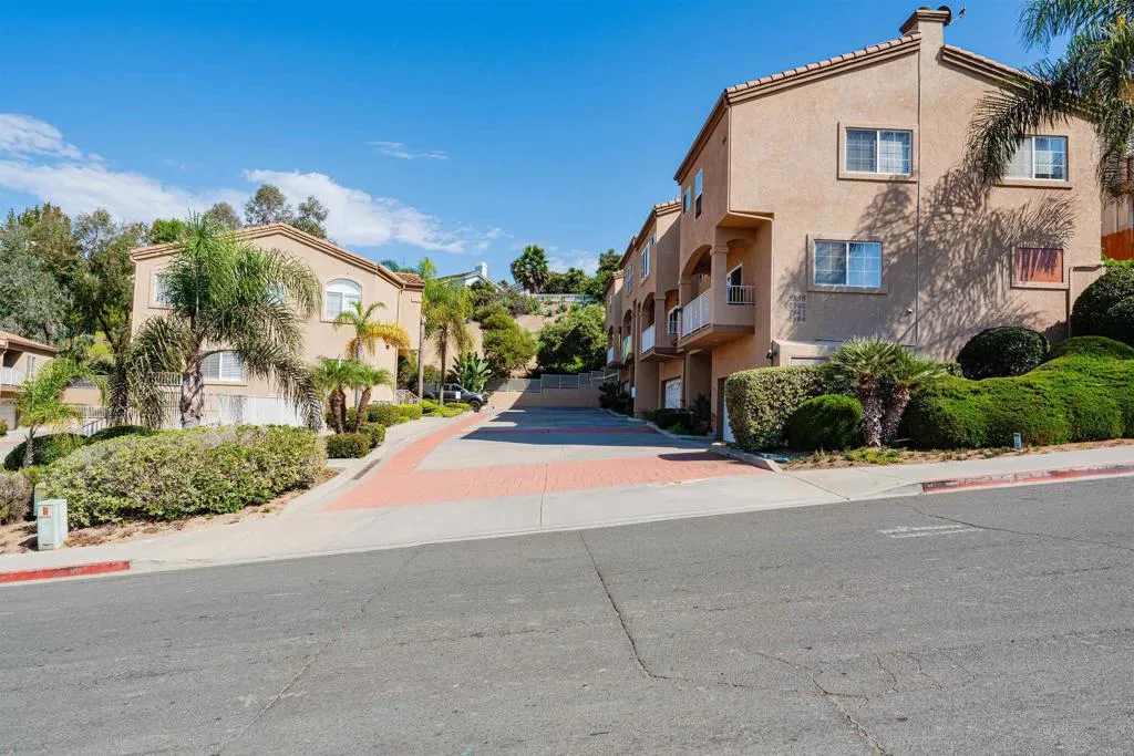 https://cdn.realtyfeed.com/cdn/127/306788792/1079bb91338e1c88240b718d29b4cf9e.webp