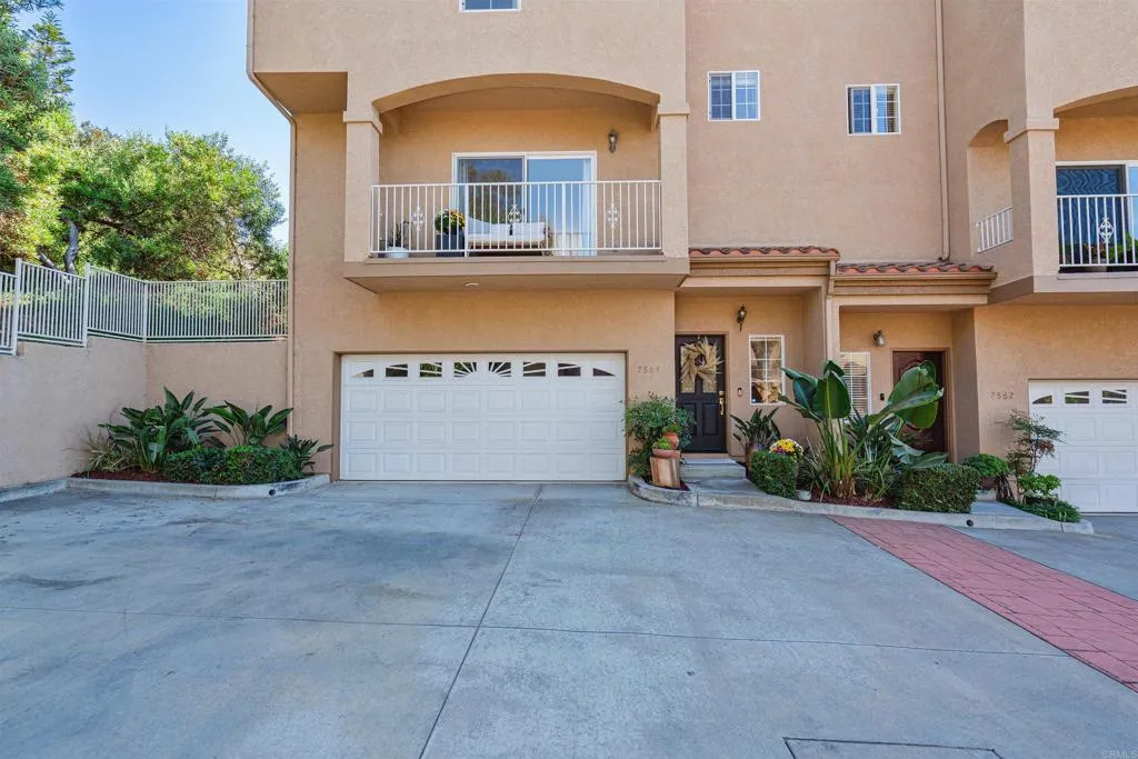 https://cdn.realtyfeed.com/cdn/127/306788792/ceaa33797725eade73b13acdd5ffa808.webp