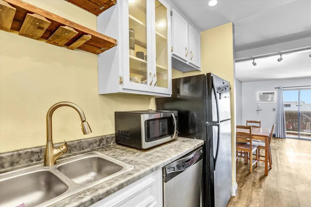 https://cdn.realtyfeed.com/cdn/127/306788822/1c248fd27327bb1cf38572bdef240c23.webp