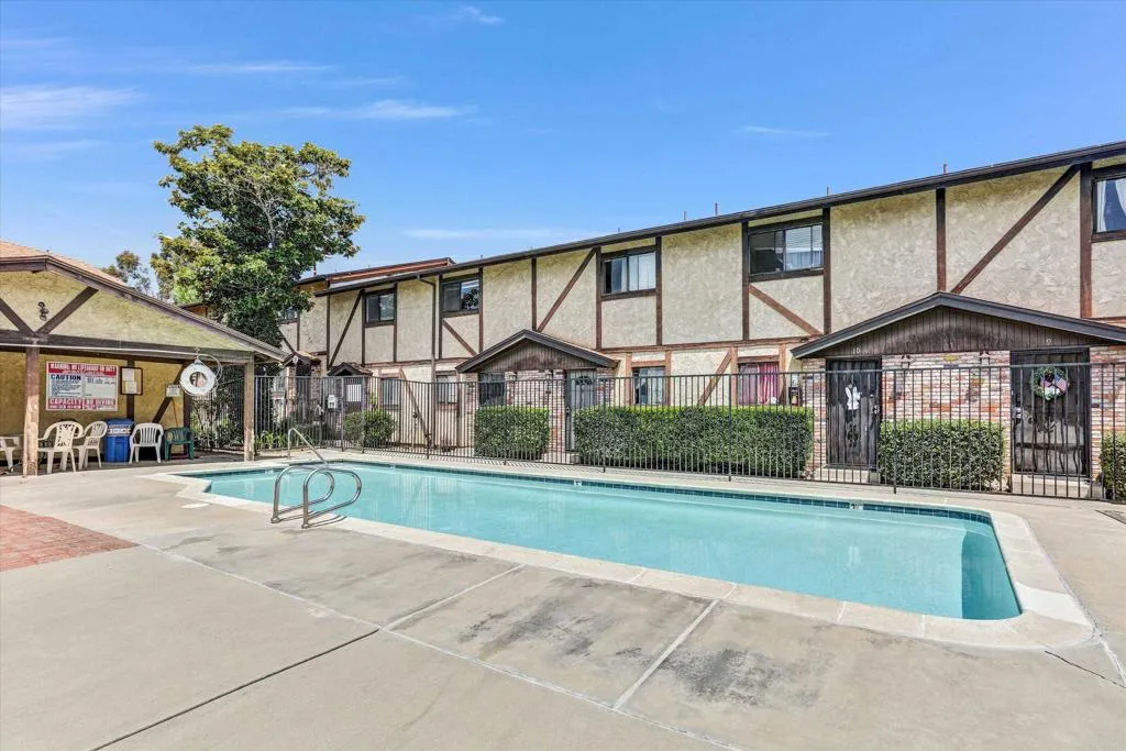 https://cdn.realtyfeed.com/cdn/127/306788822/4de11cec03c42592a2e60b1fabd4b763.webp