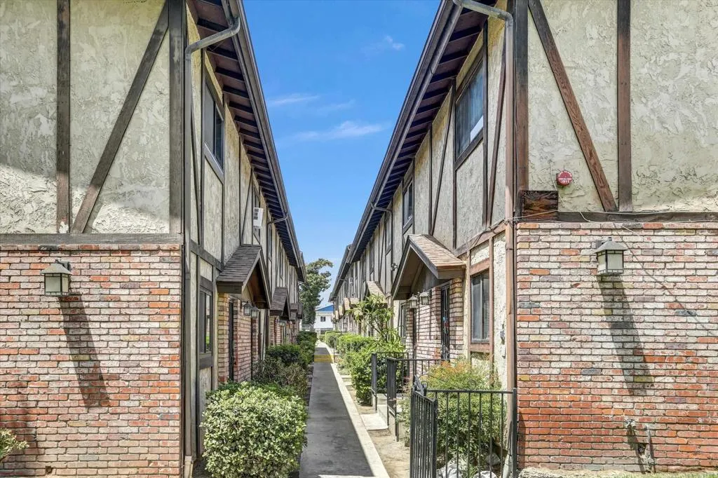 https://cdn.realtyfeed.com/cdn/127/306788822/503abf89ec6c6886775e8d35d9ffd28a.webp