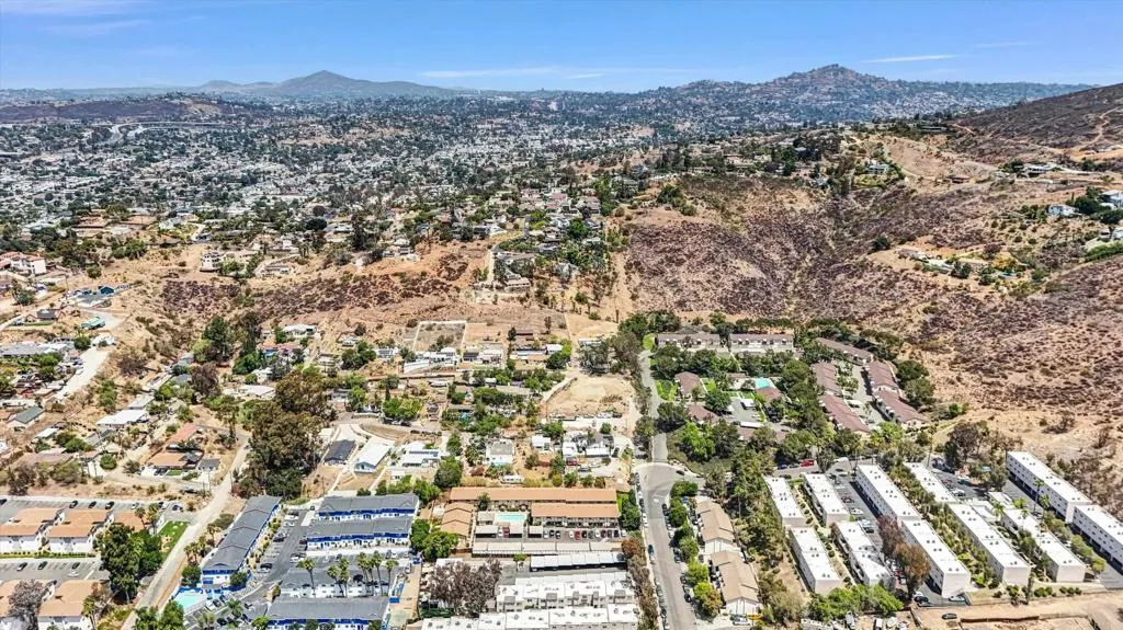 https://cdn.realtyfeed.com/cdn/127/306788822/73154948276c9625112e83eaf9aaaa37.webp