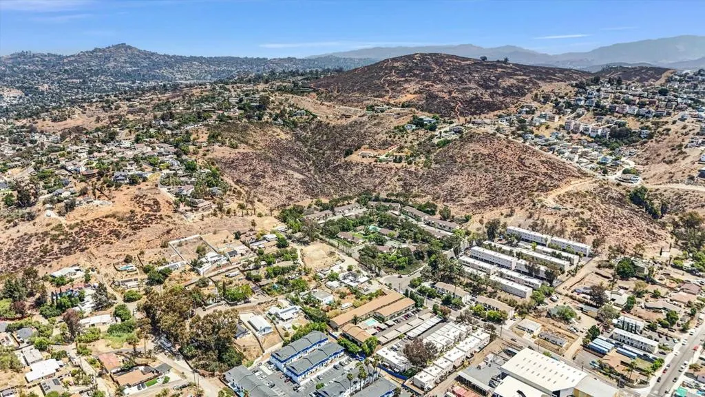 https://cdn.realtyfeed.com/cdn/127/306788822/d7d12b0ce66875e84396e2fec5a5354c.webp