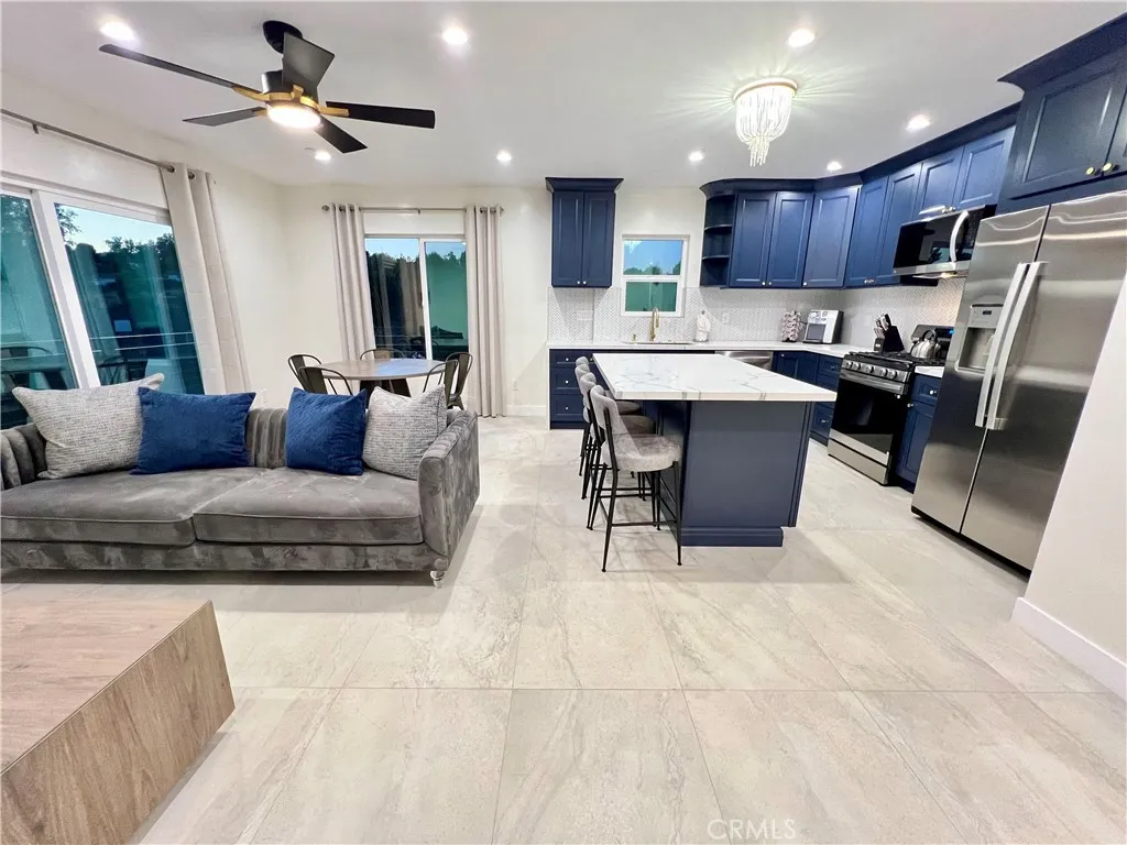 West Hills, CA 91307