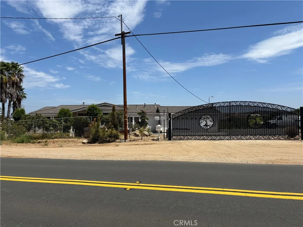 Riverside, CA 92503