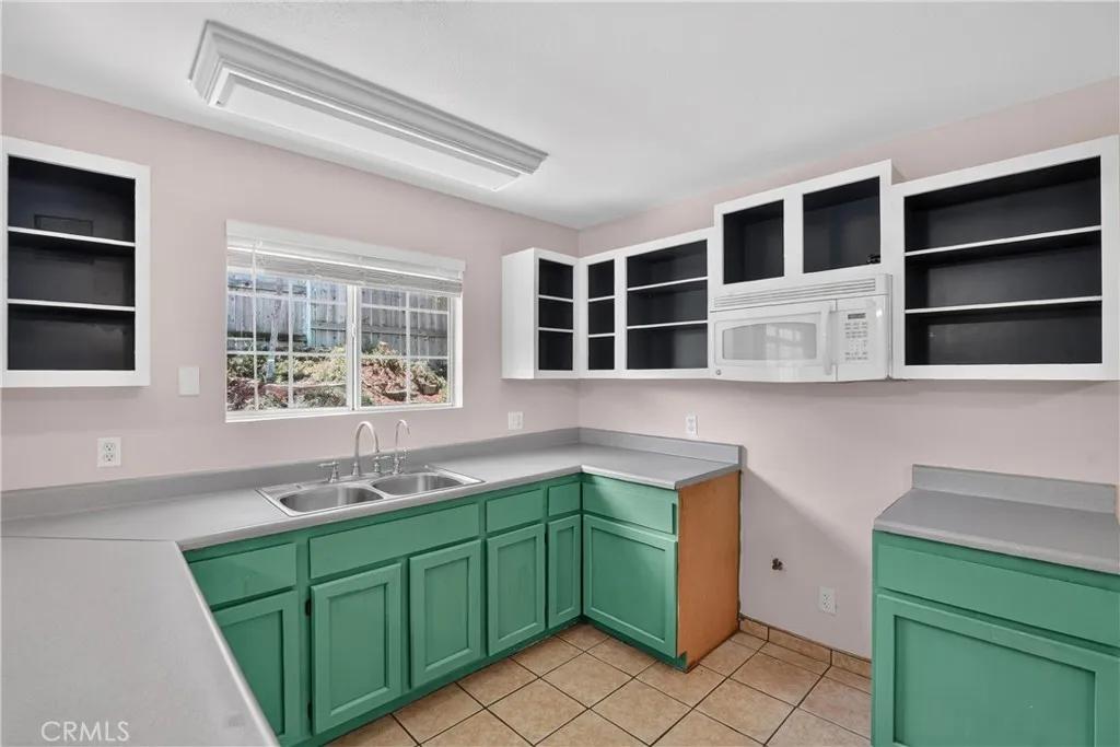 https://cdn.realtyfeed.com/cdn/127/306788924/94b1a5bc52cbf724ab38b55b9f1f9b76.webp