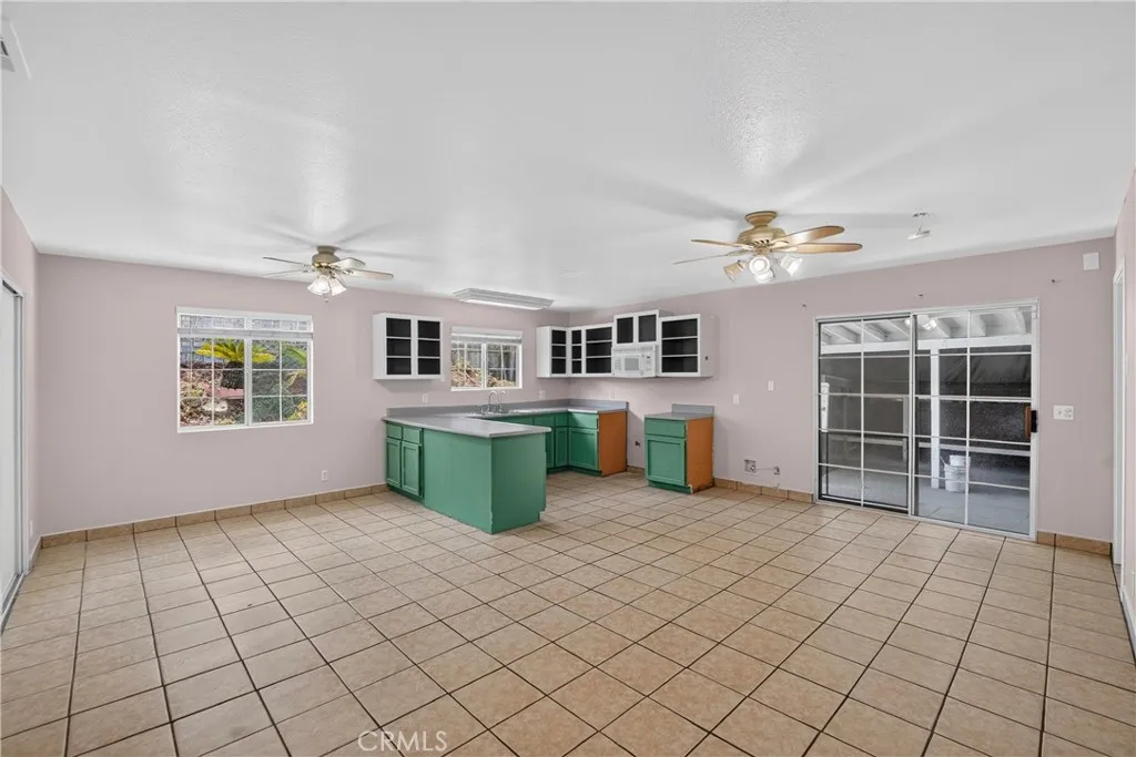 https://cdn.realtyfeed.com/cdn/127/306788924/a6a0b657a51a30da1d094f5812ed2918.webp
