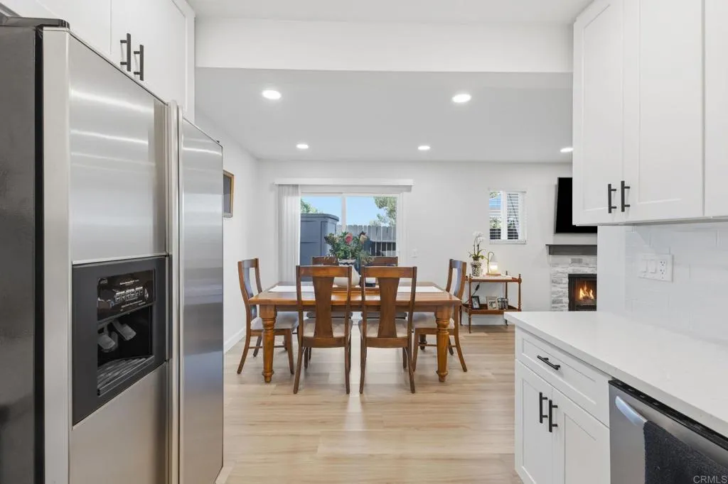 https://cdn.realtyfeed.com/cdn/127/306788927/204d55e931d7c88af8885f5731399c5f.webp