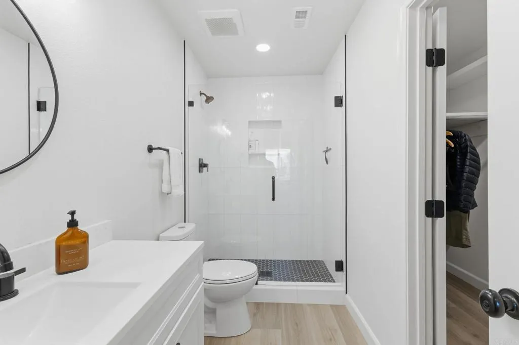 https://cdn.realtyfeed.com/cdn/127/306788927/de49b559652f74dc23c1b5035c3b0f09.webp