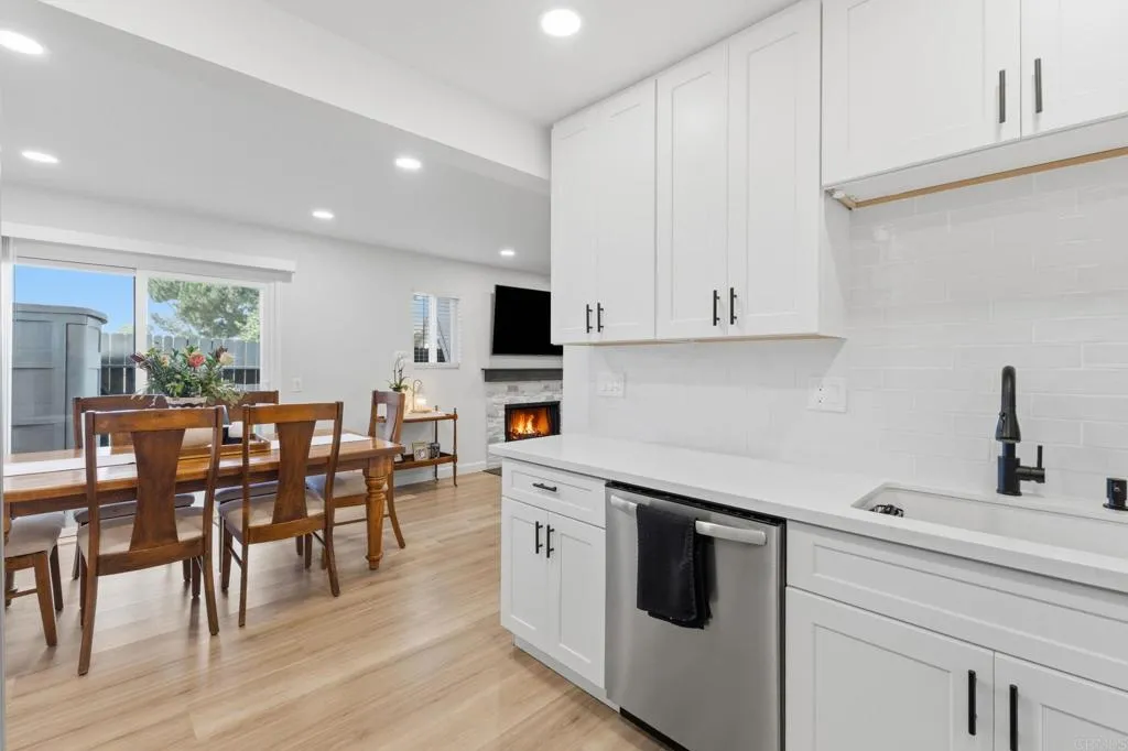 https://cdn.realtyfeed.com/cdn/127/306788927/f0d77da68e10111cabb8f2c59addc42f.webp