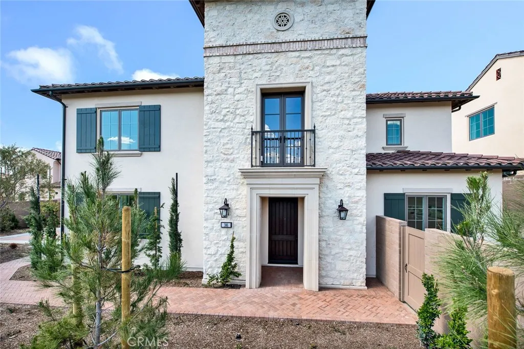 Irvine, CA 92602