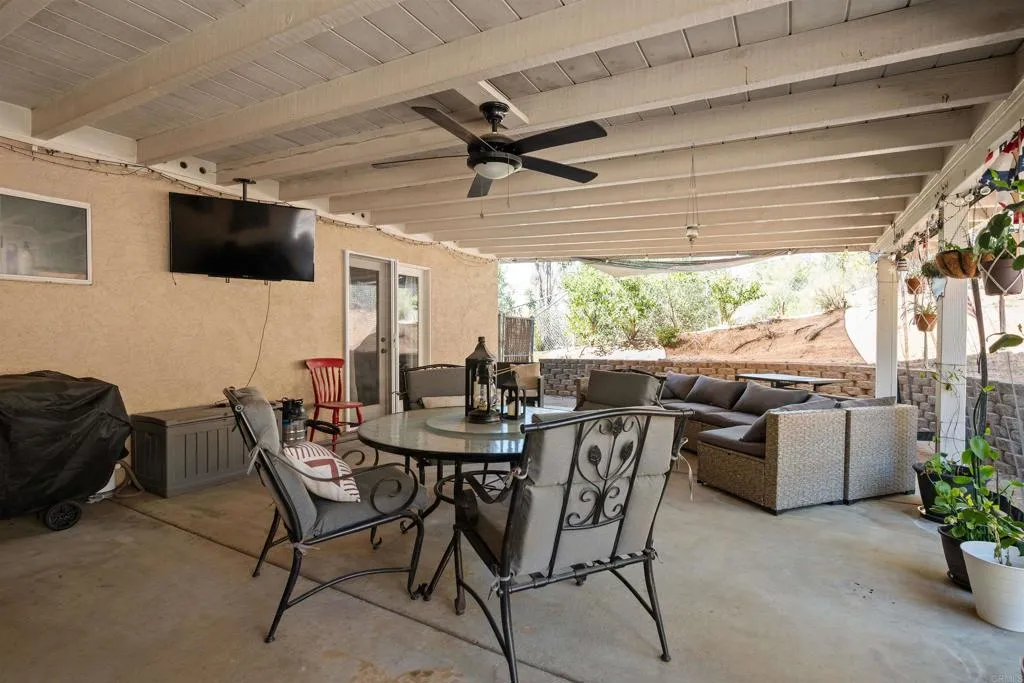 https://cdn.realtyfeed.com/cdn/127/306789044/2e431a1a3cfdae84c2fe9fcffcfd7cab.webp