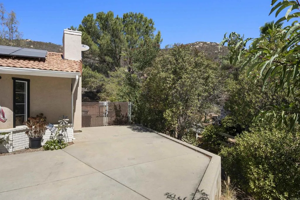 https://cdn.realtyfeed.com/cdn/127/306789044/74b7a1f0db6fc5d9d049a914b81f96fe.webp
