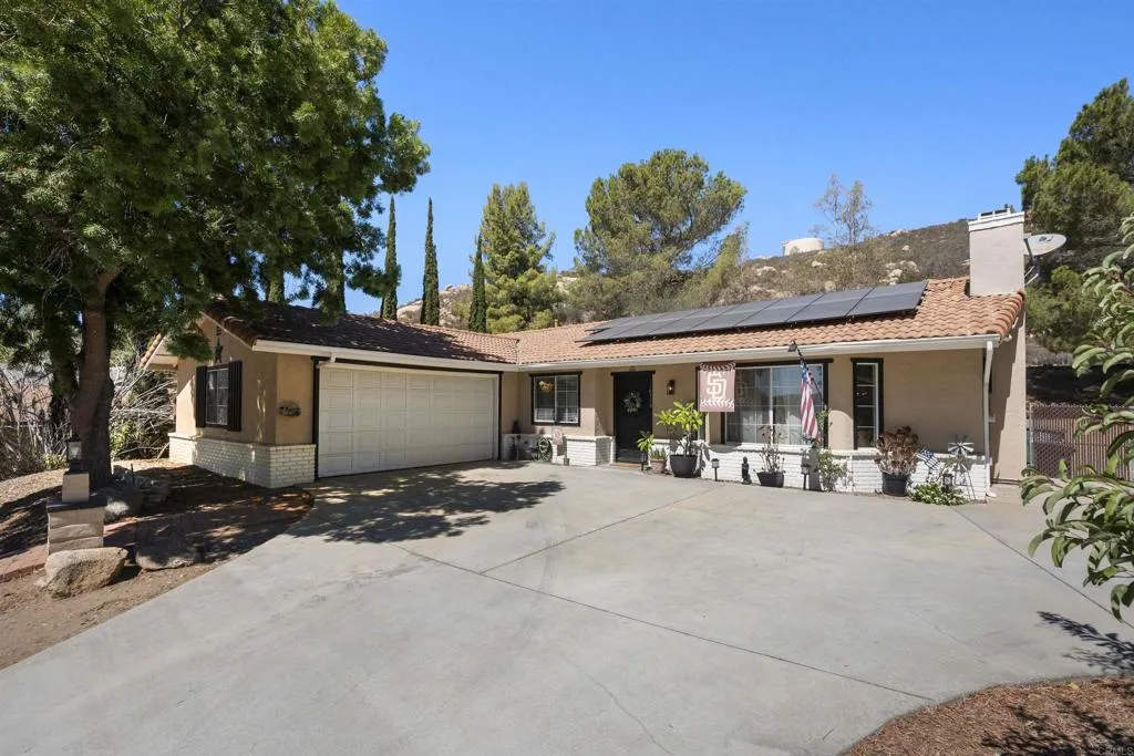 https://cdn.realtyfeed.com/cdn/127/306789044/d0b56f2802a0681b314cbcddbe6891ea.webp