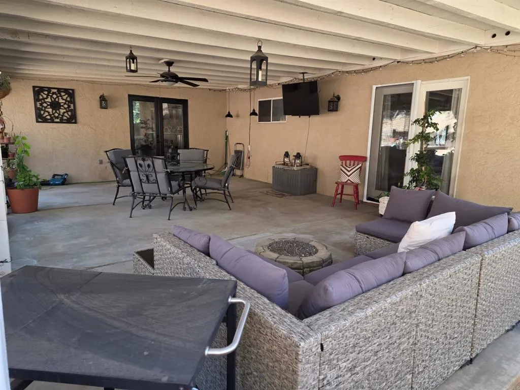 https://cdn.realtyfeed.com/cdn/127/306789044/d184592ae757146c68a3ffb626573f89.webp