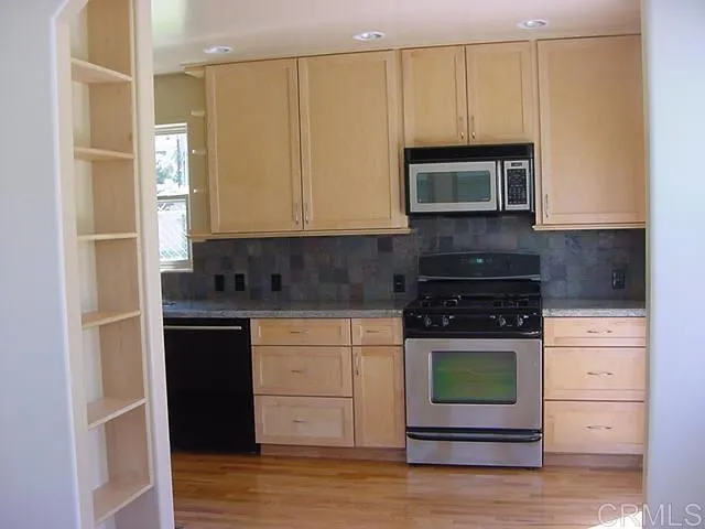 4667 Del Monte Avenue, San Diego, CA 92107 - Photo 5 of 19, San Diego, CA