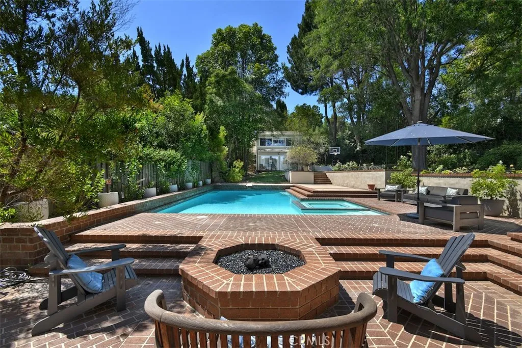 Tarzana, CA 91356
