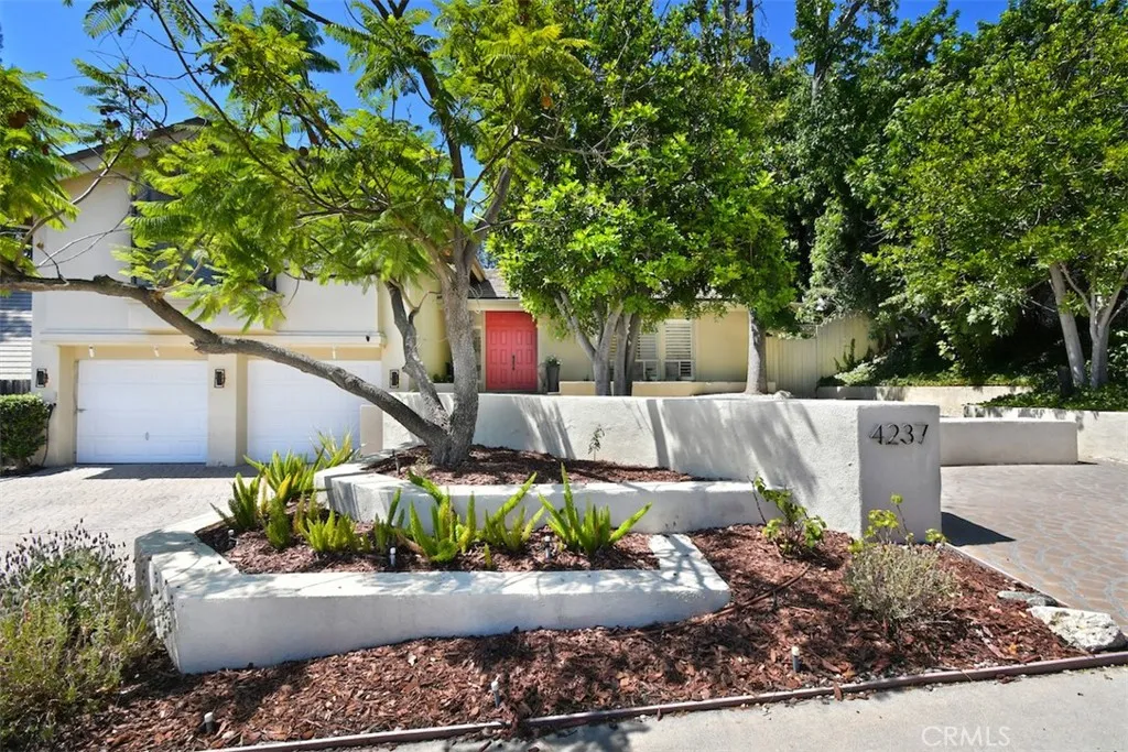 Tarzana, CA 91356