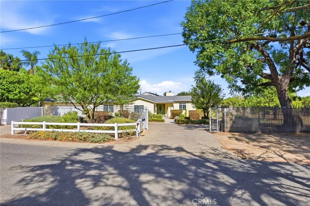 Chatsworth, CA 91311
