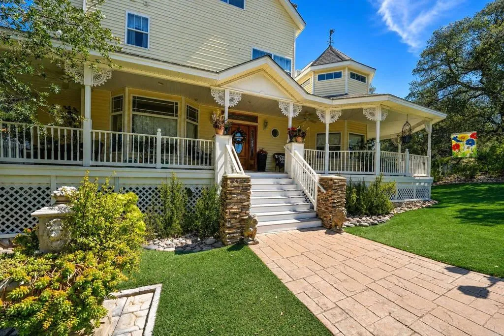 24665 Rancho Santa Teresa Drive, Ramona, CA 92065 - Photo 3 of 74, Ramona, CA