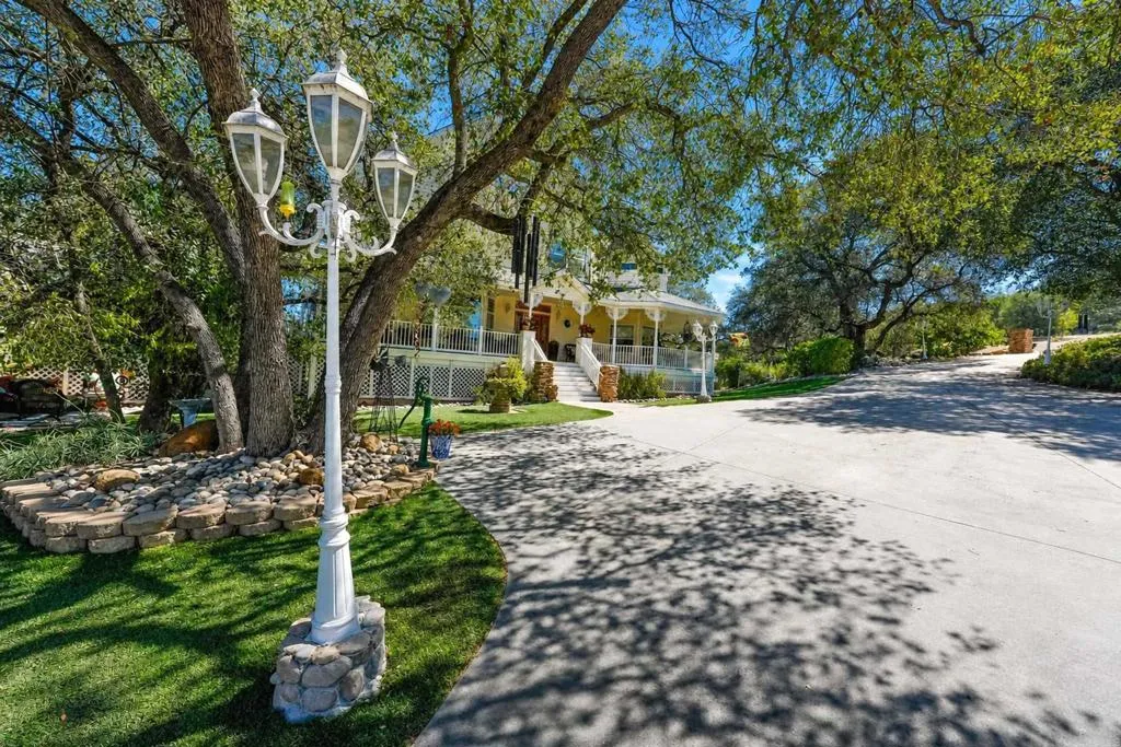 https://cdn.realtyfeed.com/cdn/127/306789140/58849e2eec6b909156a47e6ae55d6eab.webp