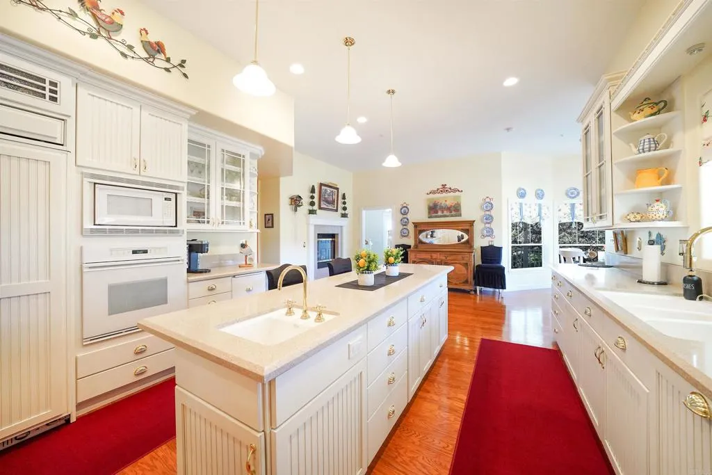 https://cdn.realtyfeed.com/cdn/127/306789140/68684f8570f165eeca9c6c18a5094968.webp