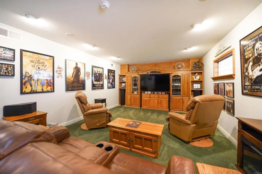https://cdn.realtyfeed.com/cdn/127/306789140/cb9accd5c5696c1e4cc69a99c79f3185.webp
