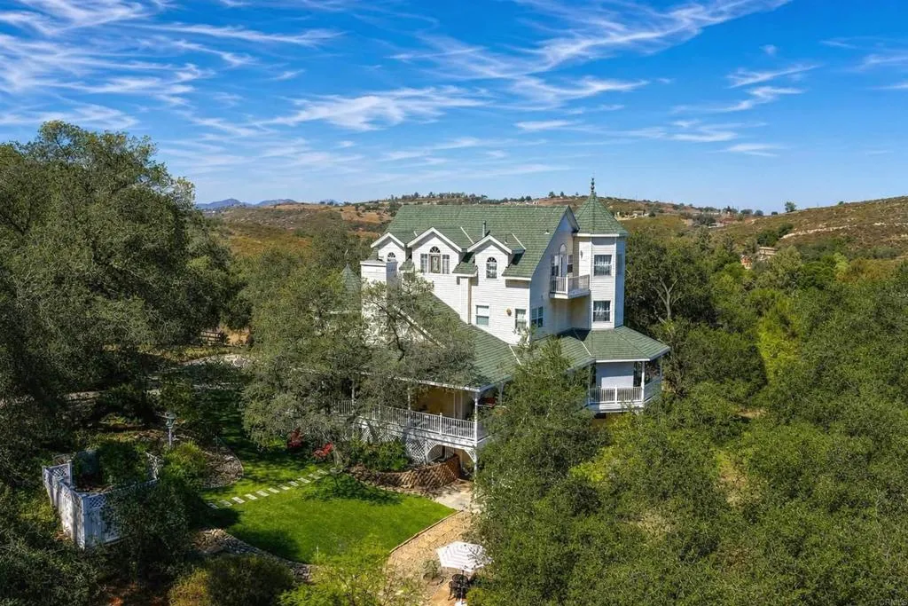 https://cdn.realtyfeed.com/cdn/127/306789140/eb2145c5ff15560b71cb5a8b1e7b7844.webp