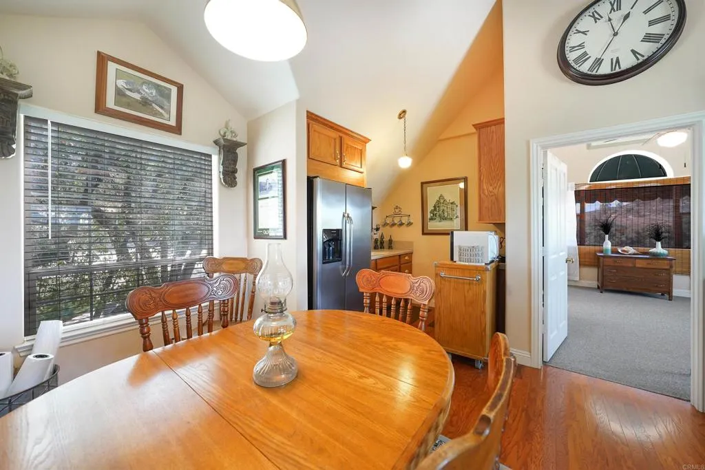 https://cdn.realtyfeed.com/cdn/127/306789140/ebf7b1be4179c6d00f3c1a400a74b67f.webp