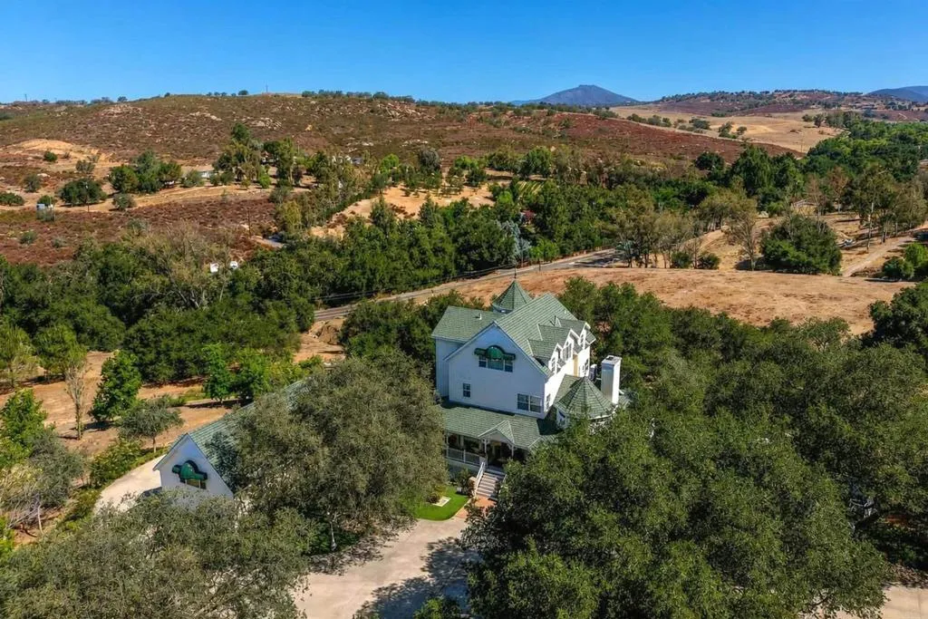 https://cdn.realtyfeed.com/cdn/127/306789140/efc2a34382682b5a4cab1c60dd90cda1.webp