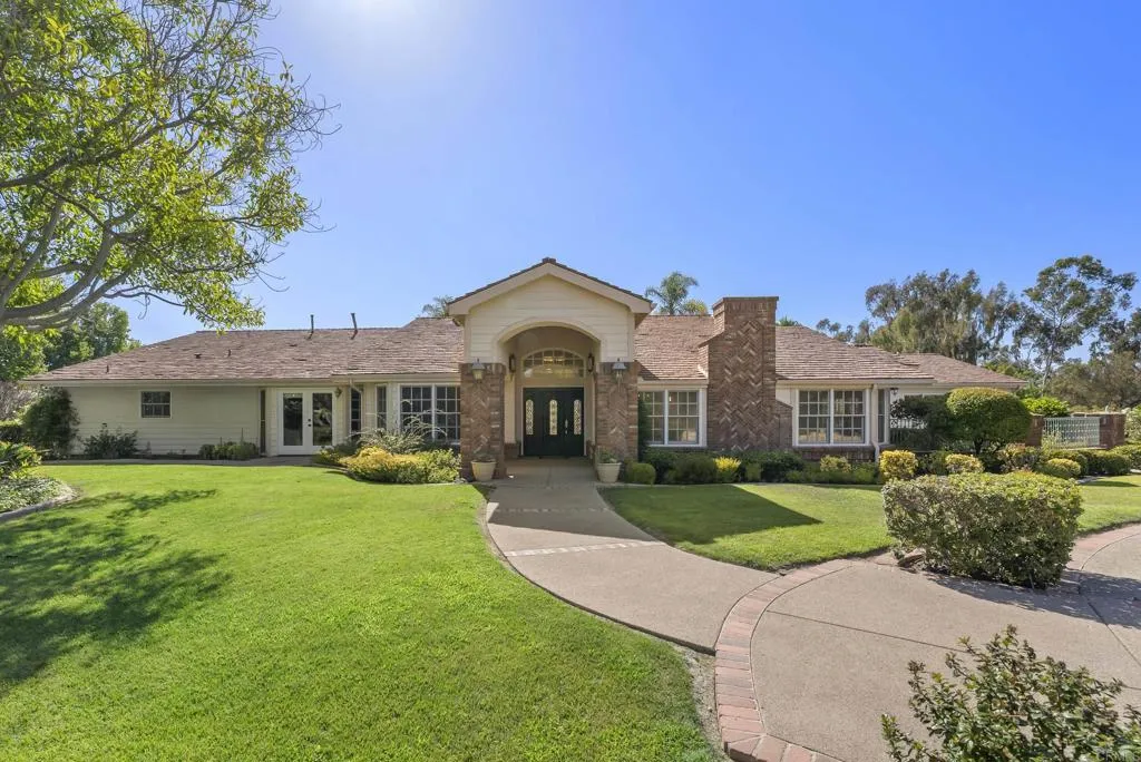 5427 La Crescenta, Rancho Santa Fe, CA 92067 - Main photo, Rancho Santa Fe, CA