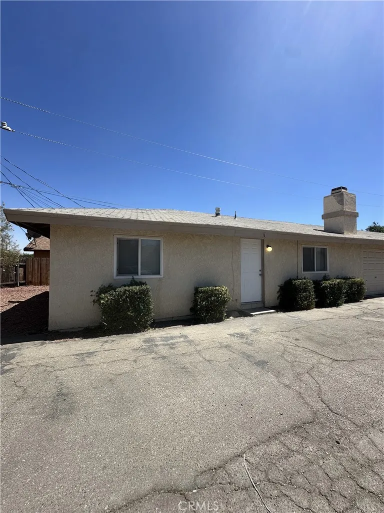 Apple Valley, CA 92307