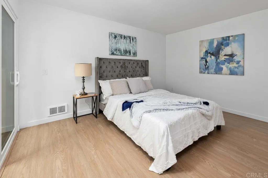 7999 Caminito Dia Unit 1, San Diego, CA 92122 - Photo 4 of 34, San Diego, CA