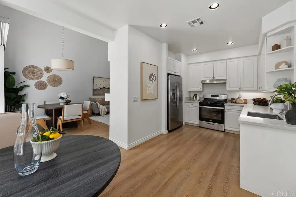 https://cdn.realtyfeed.com/cdn/127/306789214/789c39569e0c57459b829a42f6cb178b.webp