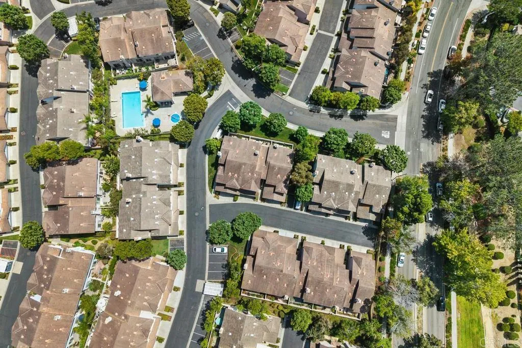 https://cdn.realtyfeed.com/cdn/127/306789214/b4e831272a0c9751c9fbe451a9938d7b.webp