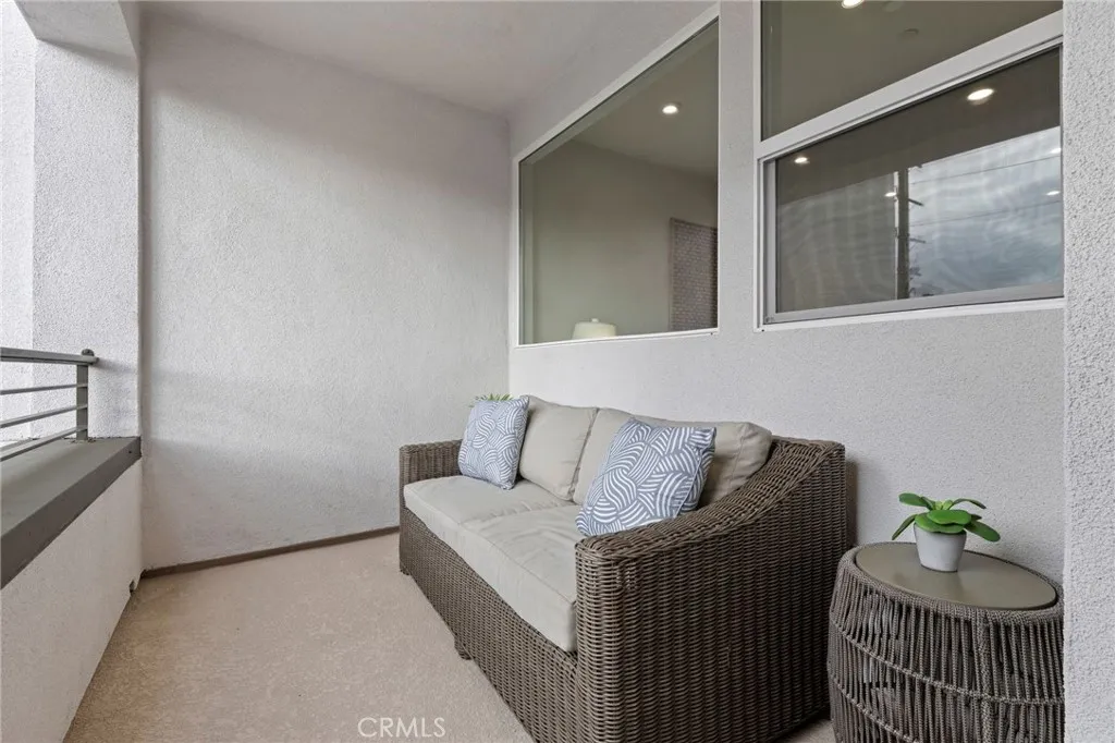 Santa Ana, CA 92701