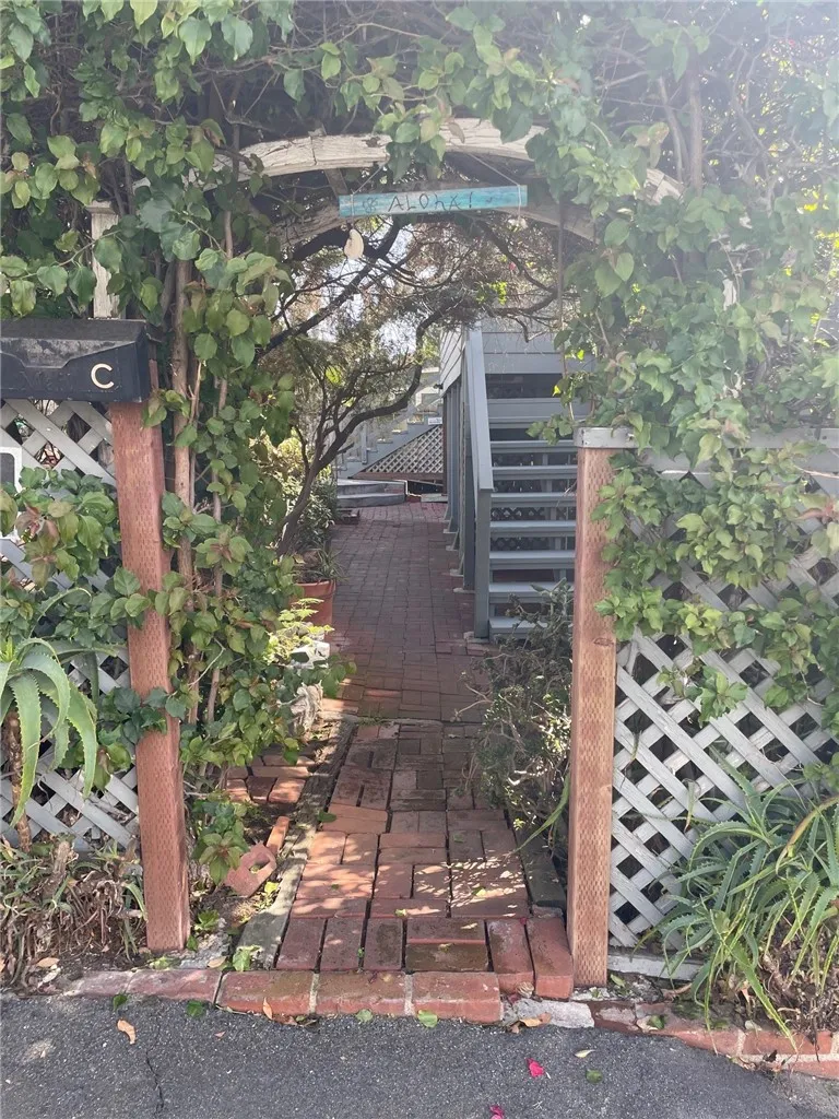 Laguna Beach, CA 92651