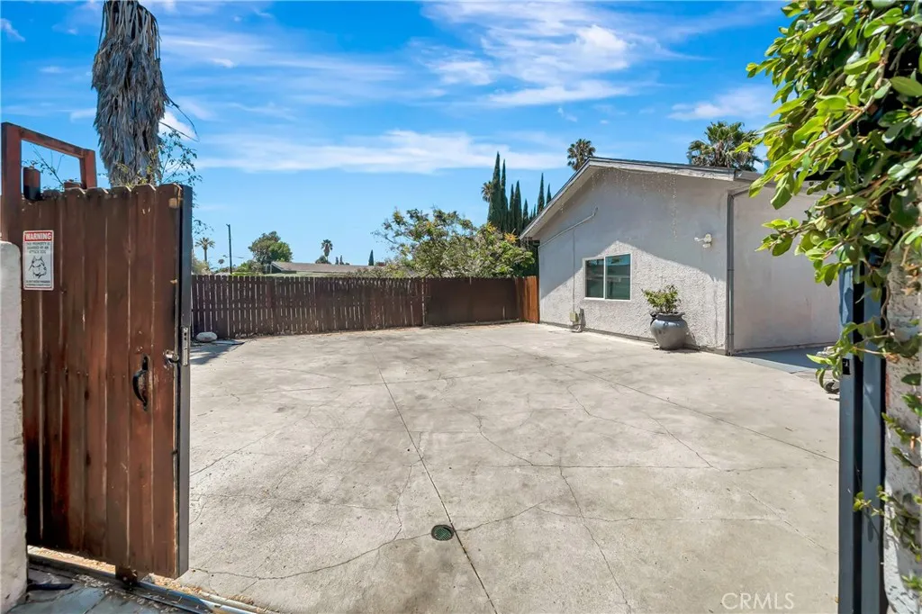 Granada Hills, CA 91343