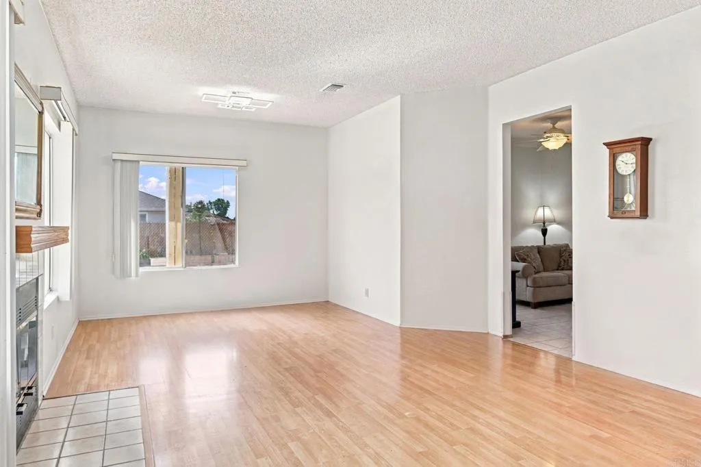 2411 Manzana Way, San Diego, CA 92139 - Photo 5 of 34, San Diego, CA