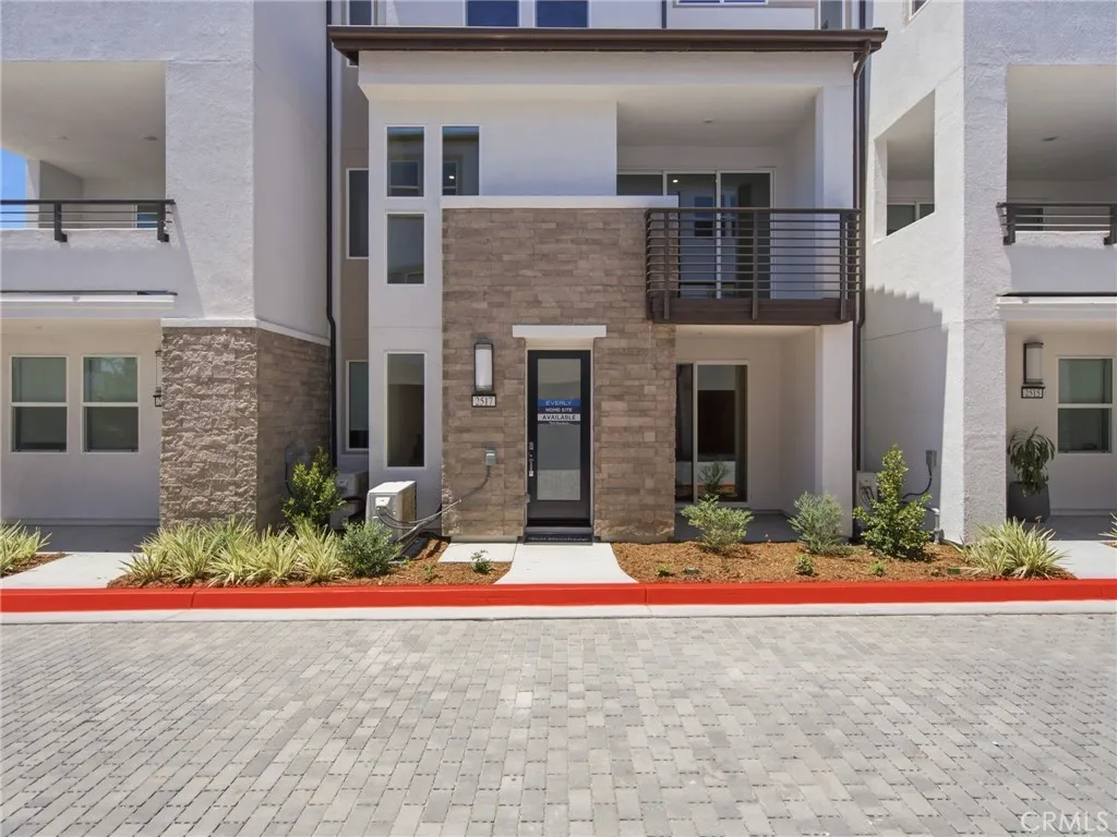 Photo #27: OC26174841 Listing: Photo #27