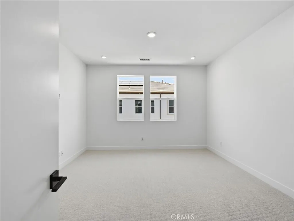Photo #10: OC26174841 Listing: Photo #10