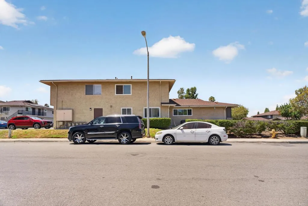 https://cdn.realtyfeed.com/cdn/127/306789572/1bb38ddebe1d7739e41e8231ef9e029a.webp